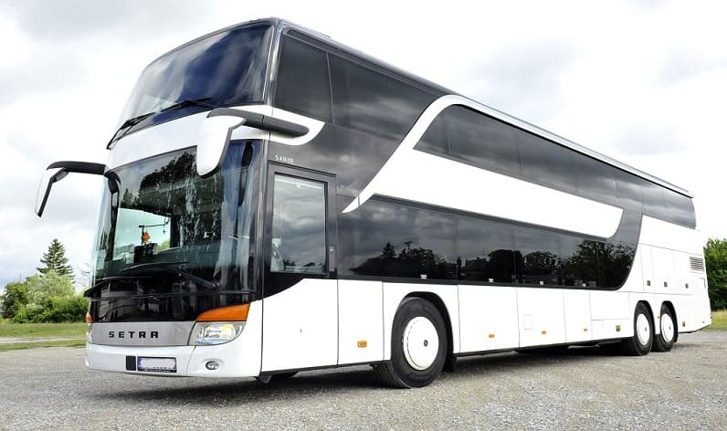 Lower Austria: Bus agency in Pressbaum in Pressbaum and Austria